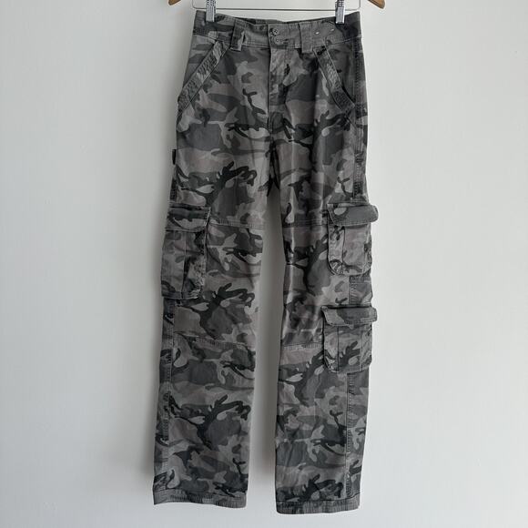 Abercrombie & Fitch Cargo Pants Womens 25L Camo Straight Leg Utility Pockets - Picture 1 of 11